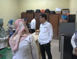 Bupati Hamartoni Sidak KeDinas Kesehehatan