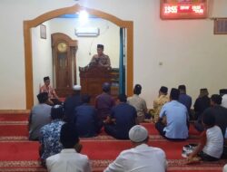 Kapolsek Salat Tarawih Keliling Berikan Himbauan Kamtibmas di Way Tuba