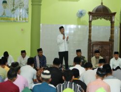 Wakil Bupati dan Wakil TP-PKK Lampura Safari Ramadhan di Kecamatan Sungkai Utara