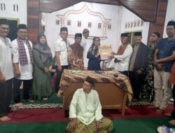 Ketua TSR 27, Irawati Luh.Bersama Rombongan Berikan Bantuan Dana Untuk Surau Batu Dan Seperangkat Alqur’an