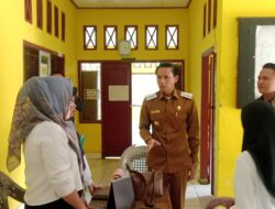 Bupati Kaur Lakukan Sidak, Camat Padang Guci Hilir Tidak Hadir di Kantor