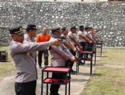 Tingkatkan Kesiapsiagaan Anggota, Polres Sanggau Gelar Latihan Menembak Rutin