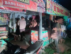 Delapan orang remaja di tertib kan Anggota Polsek Baradatu saat Pesta Miras di Lapangan Sriwijaya