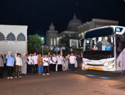 Bupati Egi Lepas Keberangkatan 388 Jemaah Calon Haji ke Tanah Suci Mekah