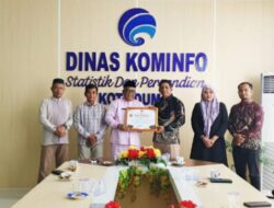 Apresiasi Kerja Sama Terhadap Suksesnya Pilkada 2024 di Dumai Kota Idaman, Diskominfotiksan  Kota Dumai Terima Piagam Penghargaan dari KPU