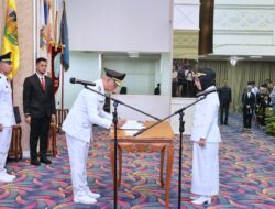 Pelantikan Bupati Way Kanan, Ayu Asalasiyah Diambil Sumpah oleh Gubernur Lampung