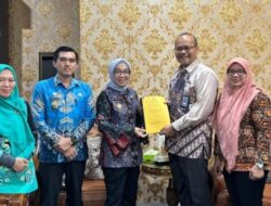 Plt. Bupati Ayu Asalasiyah Terima Exit Meeting BPK RI Perwakilan Lampung