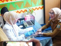 Dukung Program Nasional, Plt. Bupati Ayu Asalasiyah Ikuti Pemeriksaan Kesehatan Gratis Kado Ulang Tahun Dari Negara