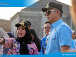 Bupati Lampung Selatan, Radityo Egi Pratama, Bersama Wali Kota Bandar Lampung, Eva Dwiana, Meninjau Langsung Kondisi Ruas Jalan Sabah Balau di Kecamatan Tanjung Bintang