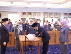 Gubernur Lantik Dua Pejabat Pimpinan Tinggi Pratama dilingkungan Pemprov Lampung