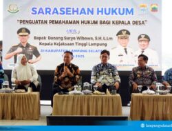 Menggelar Sarasehan Hukum Bertema Penguatan Pemahaman Hukum Bagi Kepala Desa Se-Kabupaten Lampung Selatan di Aula Sebuku Rumah Dinas Bupati
