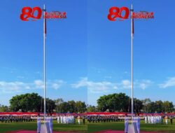 Gusril Pausi, S. Sos., M. A.P bertindak sebagai Inspektur Upacara