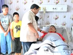 Presiden Prabowo Jenguk Polisi dan Masyarakat Korban Aksi Demonstrasi