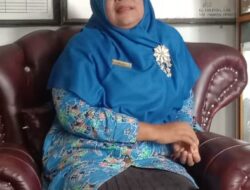 Kepsek SMPN 1 Koto Balingka, Pasbar Hj.Erlinda : Bekerja Dengan Niat Ikhlas
