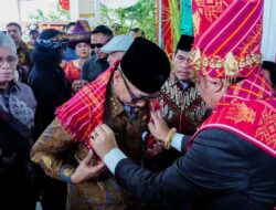 Hadiri Pagelaran Budaya Karo, Gubernur Mirza Ajak Generasi Muda Lestarikan Budaya