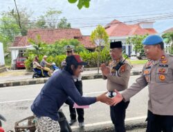 Satlantas Polres Way Kanan Gelar Jumat Berkah di Blambangan Umpu