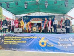 Bupati Sanggau Menghadiri Festival Budaya Paguyuban Pasundan ke-6