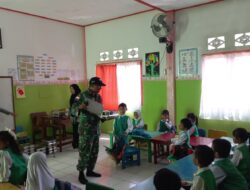 Babinsa Koramil 1204-21/Entikong Pantau Pelaksanaan Program Makanan Bergizi Gratis di TK Kartika Entikong