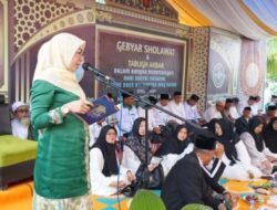 Bupati Ayu Hadiri Tabligh Akbar dan Istighotsah Kubro Dalam Rangka Peringati Hari Santri Nasional Tahun 2025