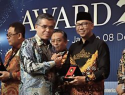 Komitmen Tingkatkan Produktivitas Tenaga Kerja, Gubernur Rahmat Mirzani Djausal Raih Penghargaan Pembina Produktivitas 2025