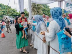 Kolaborasi TP. PKK, DWP, dan OPD Lampung Bagikan 300 Paket Takjil Ramadan