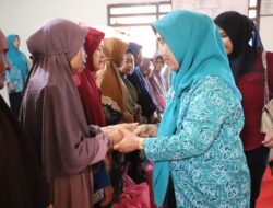 Peringatan Hari Kartini Ke 147, Ketua TP PKK Lampung Barat Tegaskan Semangat Emansipasi dan Perkuat 10 Program Pokok PKK.