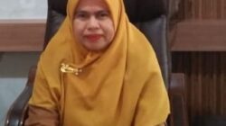 Kepsek SMAN 1 Batang Anai, Zulbaidah,S.Pd  Berhasil Antarkan Siswa Jalur SNBP Dan SPAN- PTKIN