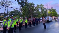Pastikan Berjalan Aman dan Lancar, Polisi Kawal Keberangkatan Calon Jamaah Haji Asal Way Kanan