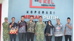 PEDULI LINGKUNGAN DAN SOSIAL, KODIM 0427/WK ADAKAN GERAKAN INDONESIA ASRI DI KECAMATAN NEGERI BESAR