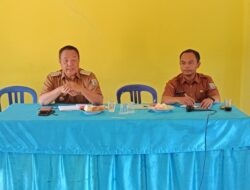 Camat Negeri Agung Pimpin Rakor Bulanan: Disiplin Aparatur dan Keramahan Pelayanan Jadi Fokus Utama