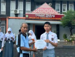 Membanggaakan! M. Rivaldo, Siswa SMAN 3 Kayuagung, Raih Juara 1 Gitar Solo FLS3N Tingkat Kabupaten OKI 2026