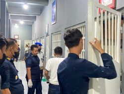 Dalam Rangka Deteksi Dini Terhadap Gangguan Kamtib, Komitmen Zero Halinar dan Penipuan, Lapas Way Kanan Lakukan Penggeledahan Blok Hunian Warga Binaan
