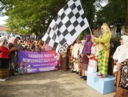 Peringati Hari Kartini, Bupati Way Kanan Lepas Karnaval PAUD Penuh Makna Edukatif