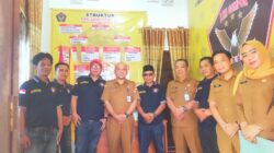 Pererat Silaturahmi ” Kesbangpol Lampura Kunjungi Sekretariat DPC LSM GEMPUR “