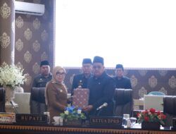 Bupati Way Kanan Sampaikan Tiga Raperda Strategis Dalam Rapat Paripurna DPRD