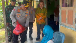Hari Bhayangkara ke 80, Kapolres Salurkan Bansos Kepada Warga Lansia di Sriwijaya