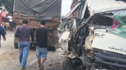 Tabrakan Dum Truk dan Cold Diesel di Way Kanan, Satu Pengemudi Patah Tulang Kaki