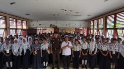 Kejaksaan Negeri Kepulauan Mentawai Laksanakan Kegiatan MPLS pada Siswa SMPN 2 Sipora