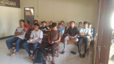 Turnamen Sepak Bola HUT RI ke-81, Polsek Kasui Sampaikan Binluh Kepada Panitia dan Peserta