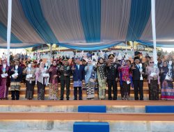 Usai Merah Putih Diturunkan, Warna Budaya Nusantara Menghiasi Menara Siger