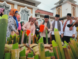 Pemkab Padang Pariaman Gelar Tradisi Malamang Di Acara Mauluik Gadang