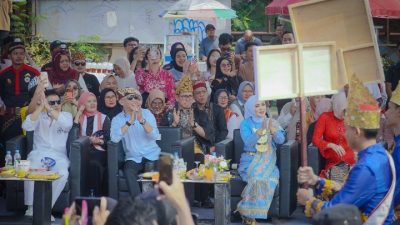 Puncak Festival Krakatau XXXV 2026, Gubernur Mirza Flag Off Lampung Tapis Karnaval