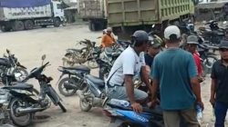 Bus Sekolah Jadi Sorotan, Warga Desa Telang Hentikan Batu Bara