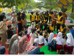 Kapolres Padang Pariaman AKBP Riyana Purwasari Pimpin Kegiatan Trauma Healing Pasca Bencana Alam Padang Pariaman