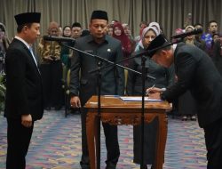 Sekdaprov Marindo Lantik Pejabat Administrator dan Pengawas, Gubernur Minta Kinerja Makin Berdampak