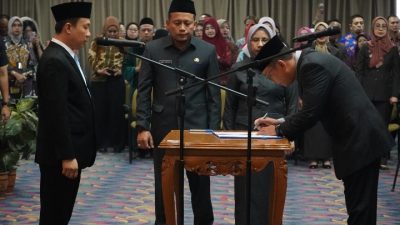 Sekdaprov Marindo Lantik Pejabat Administrator dan Pengawas, Gubernur Minta Kinerja Makin Berdampak