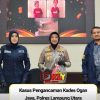 Polres Lampung Utara menetapkan dua orang sebagai tersangka dalam kasus dugaan pengancaman terhadap Kepala Desa Ogan Jaya, Hevi Sondia