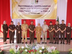 Bupati Ela Tinjau Jalan Bumi Jawa-Tanjung Kesuma, Tegaskan Harus Sesuai dengan Perencanaan