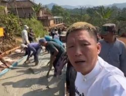 Warga Sinar Jawa dan Lebuay Patungan Rp60 Juta Cor Jalan, Bang Taun Sentil Bupati Tanggamus